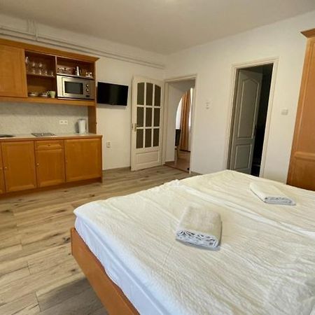 Silent Apartmanhaz Harkány Exterior foto