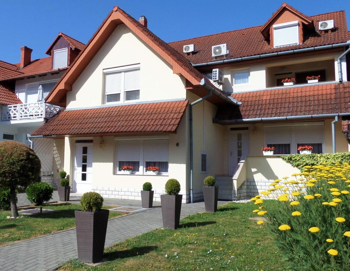 Silent Apartmanhaz Harkány Exterior foto