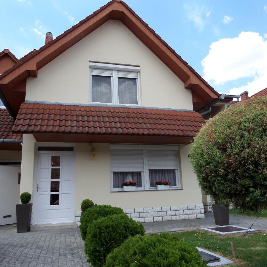 Silent Apartmanhaz Harkány Exterior foto